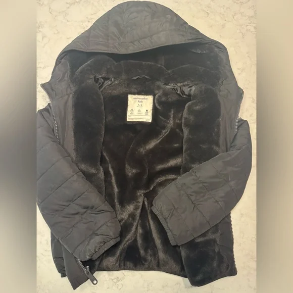 Abercrombie Kids Cozy Performance Puffer Jacket - Picture 3 of 6